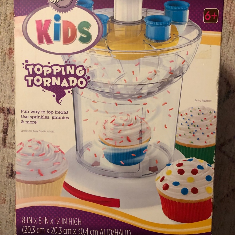 Wilton Kids Topping Tornado